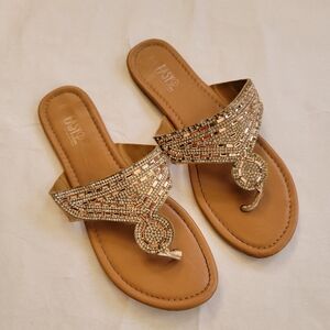 EASY USA Gold Tan Flip Flops Beaded Sandals1